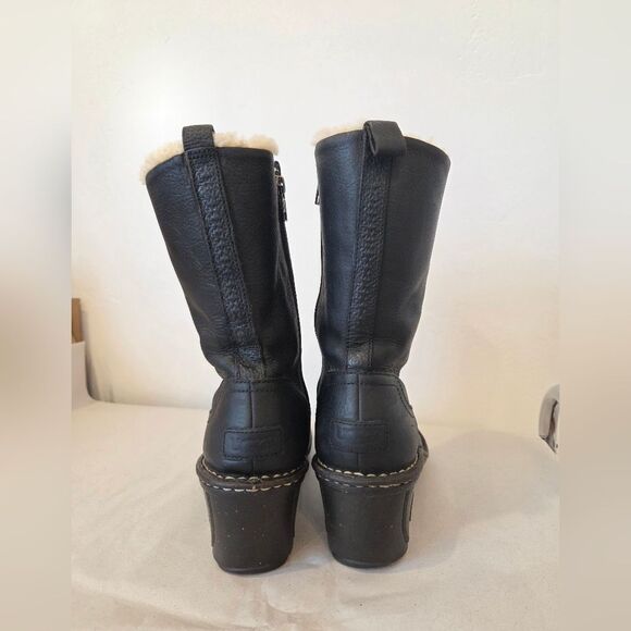 UGG Hartley Boots Mid Calf Black Sheepskin Leather Sherpa Lined Wedge Heel 8 - Picture 6 of 11